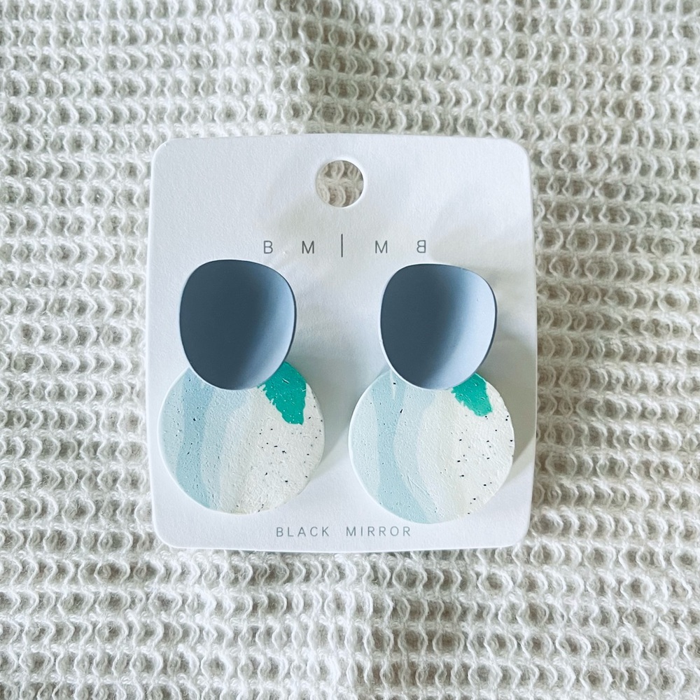 NWT Black Mirror BM Acrylic Korean Fashion Earrings